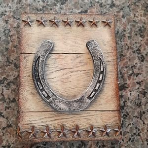 Horseshoe decor